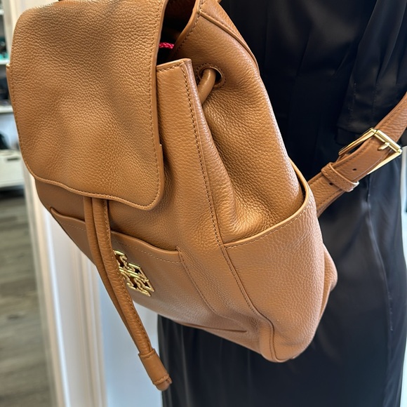 Tory Burch Britten Pebbled Leather Logo Backpack - Picture 5 of 8